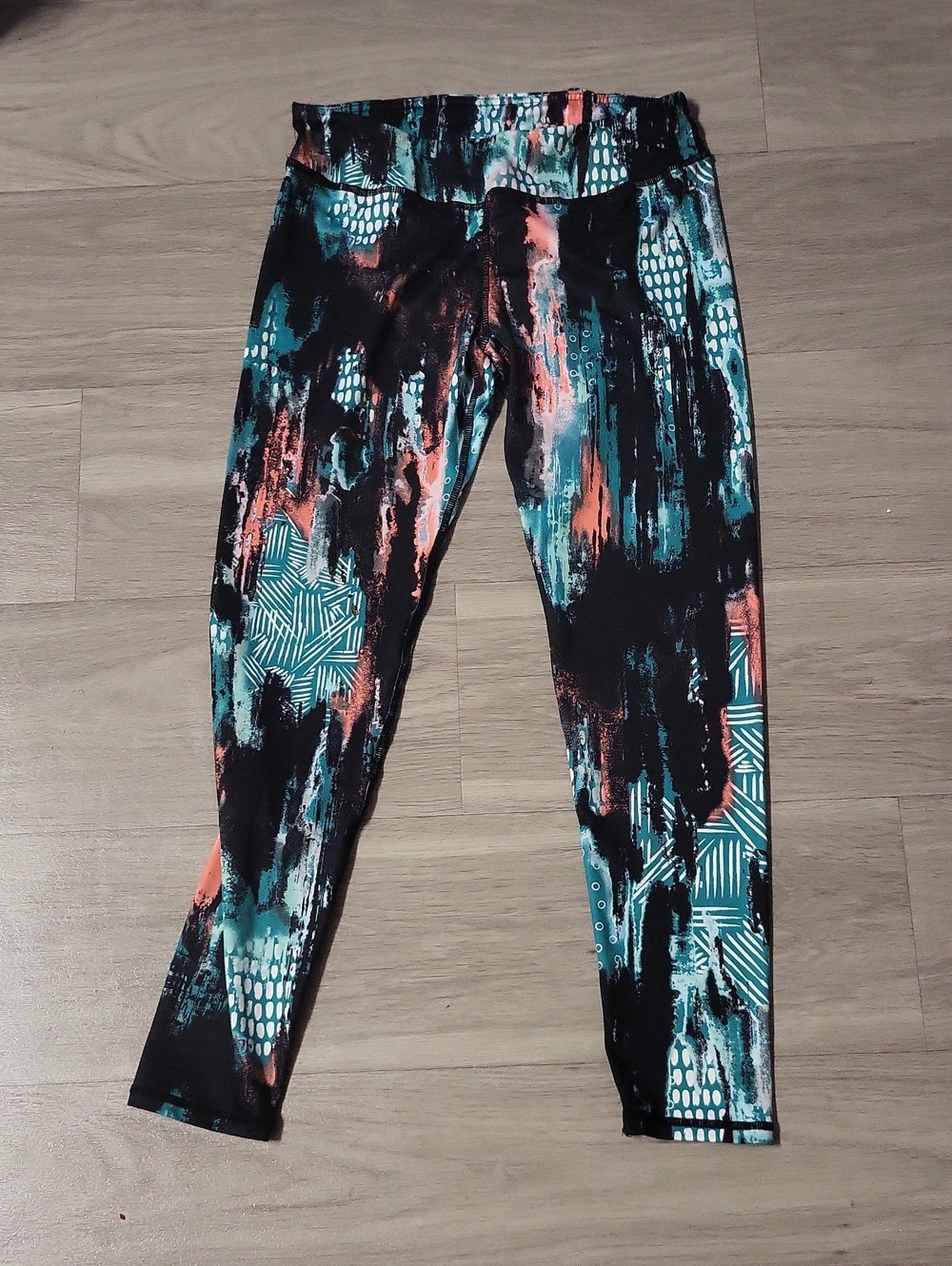 Everlast Black Leggings with Teal and Coral Abstract Accents